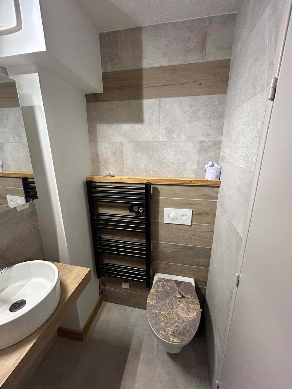 Chaleureux Appartement Moderne Briançon Exteriör bild